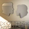 Nina - Specchio sagomato per bagno, raffigurante un profilo femminile
